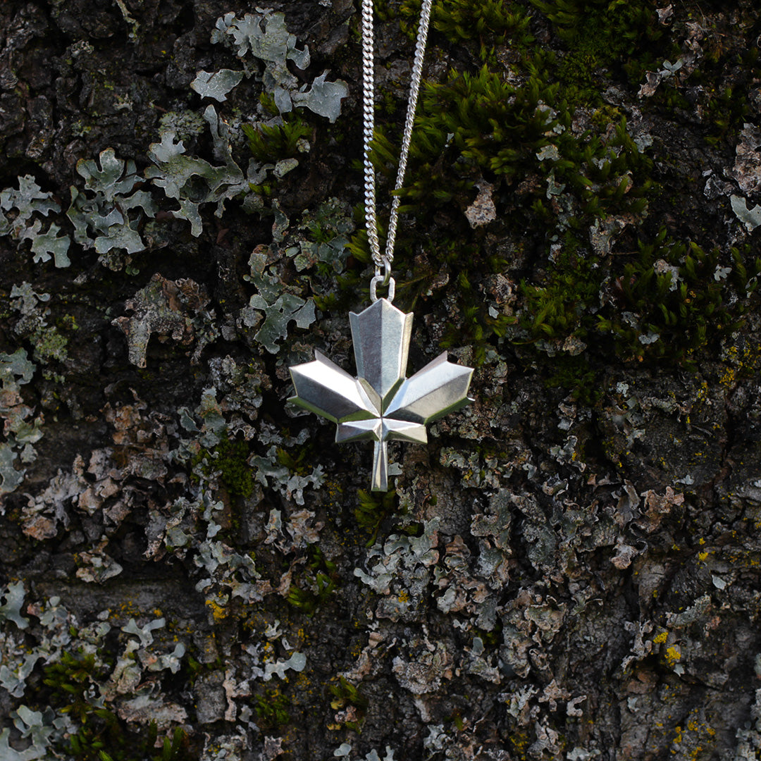 Maple Leaf II Pendant