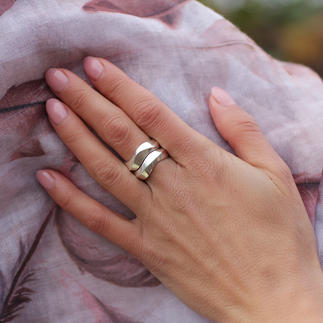 Ripple Ring